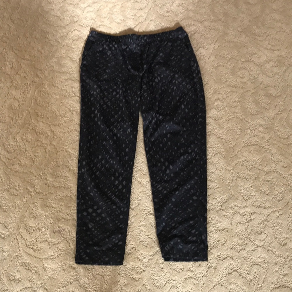 Lululemon Black and Grey Jogger